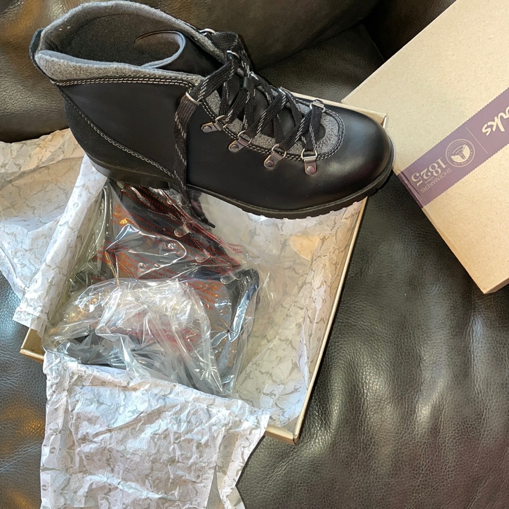 Clark leather boots